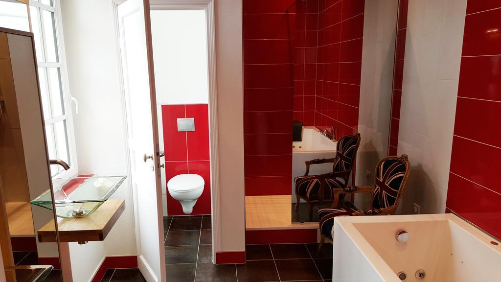 بيرون La Porte De Bretagne الغرفة الصورة